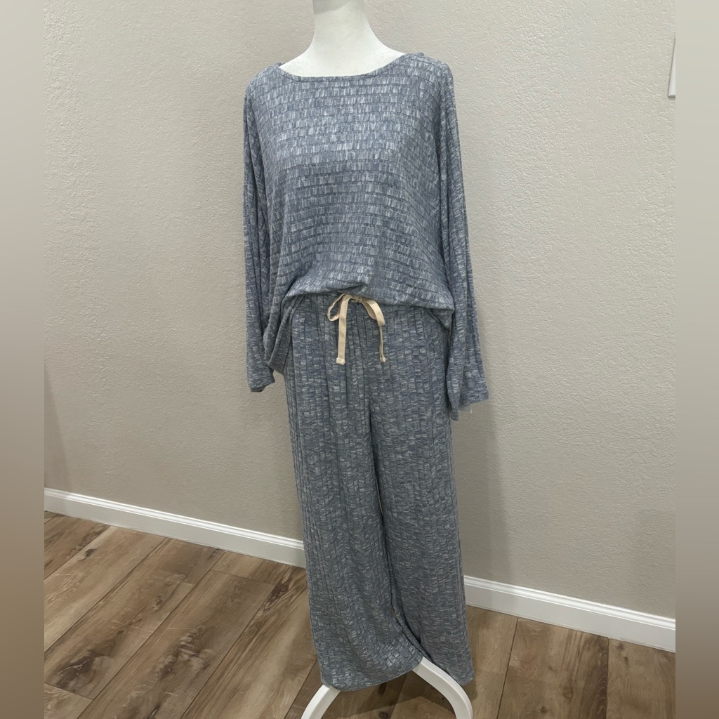 Calme Blue Lounge Set With Drawstring Waist